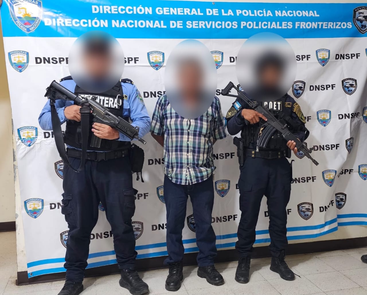 Agentes de frontera arrestan nicaragüense y decomisan mercadería valorada en más de un millón de lempiras por el delito de contrabando